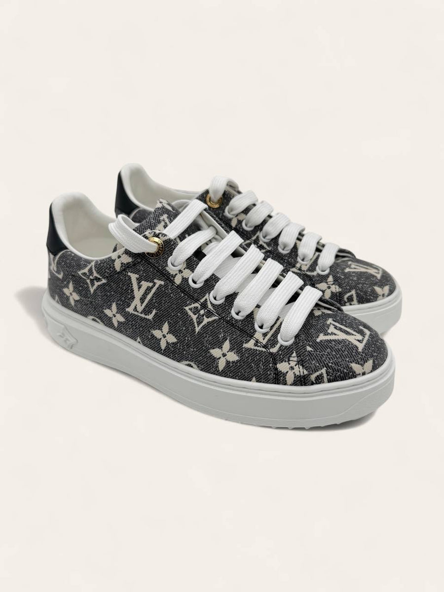 Louis Vuitton Time Out Sneaker Size 37, photo 1
