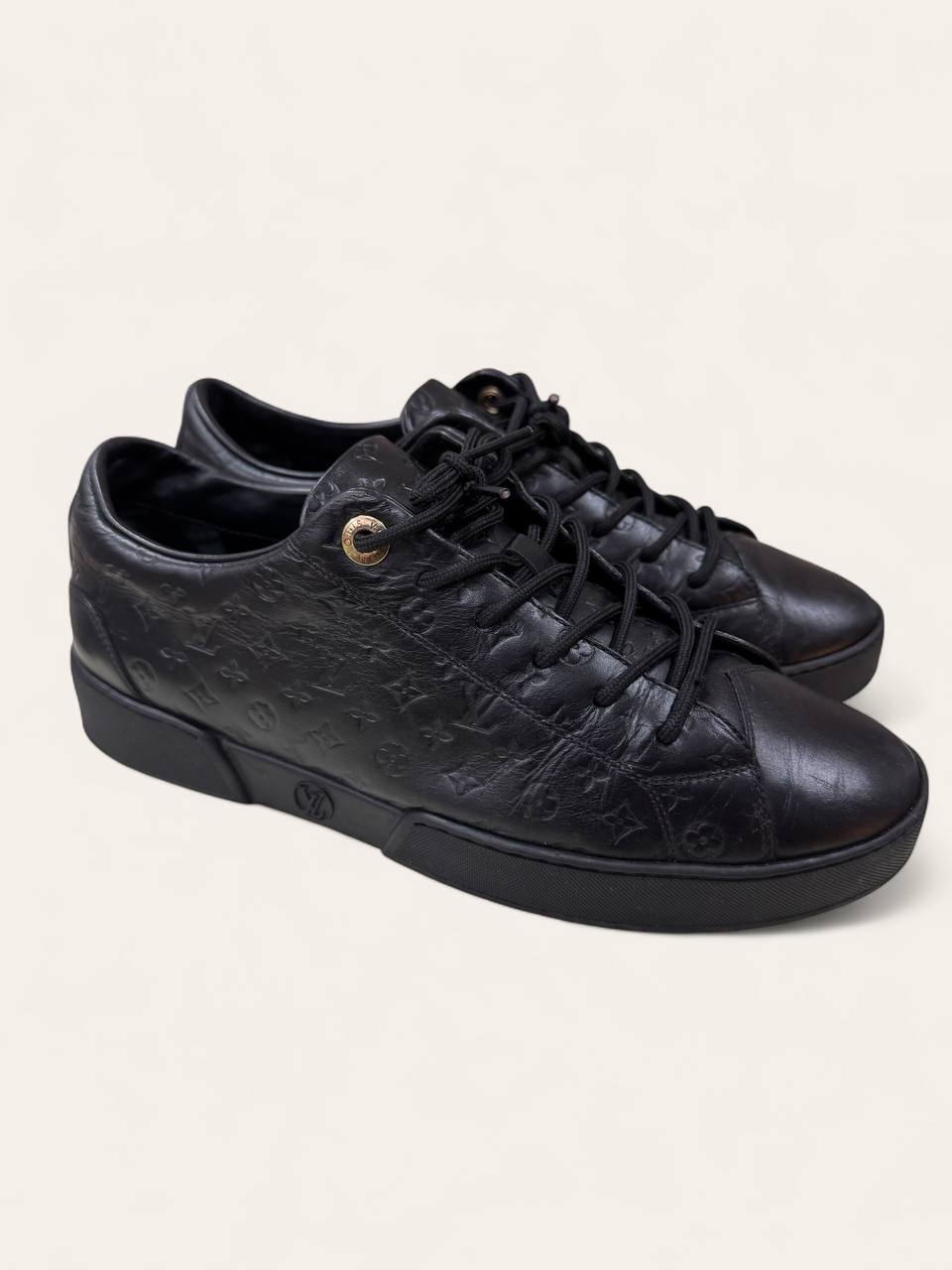 Louis Vuitton Embossed Monogram Sneaker Size 37, photo 1