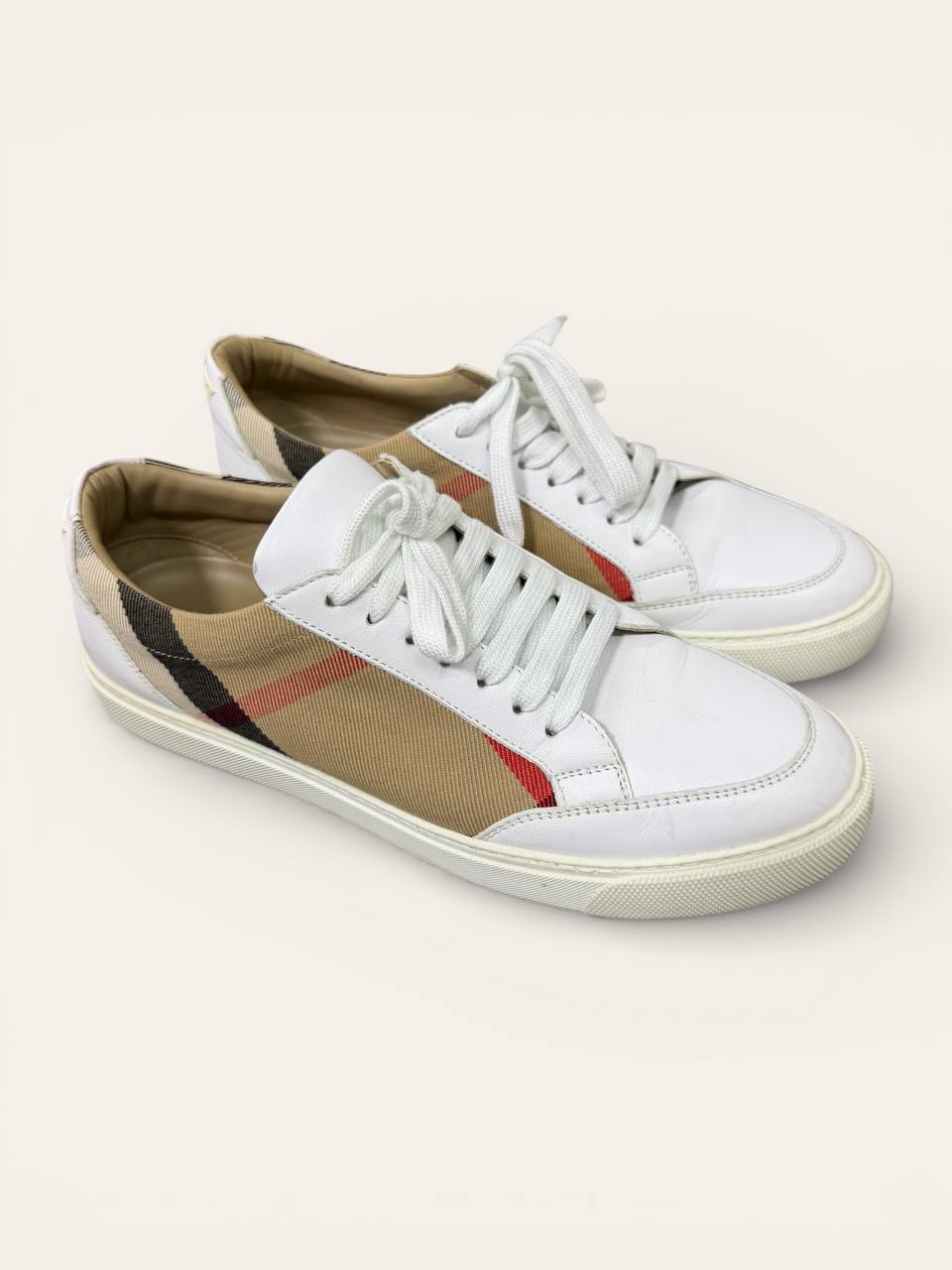Burberry Checkered Sneaker Size 39, photo 1