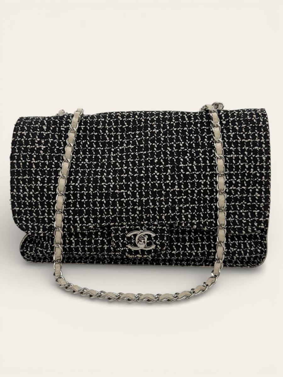 Chanel Tweed Maxi Flap, photo 1