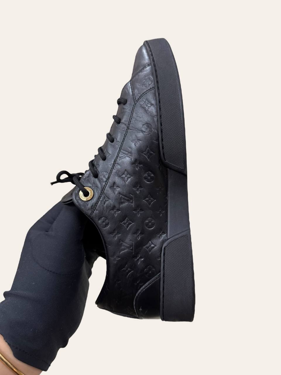 Louis Vuitton Embossed Monogram Sneaker Size 37, photo 8