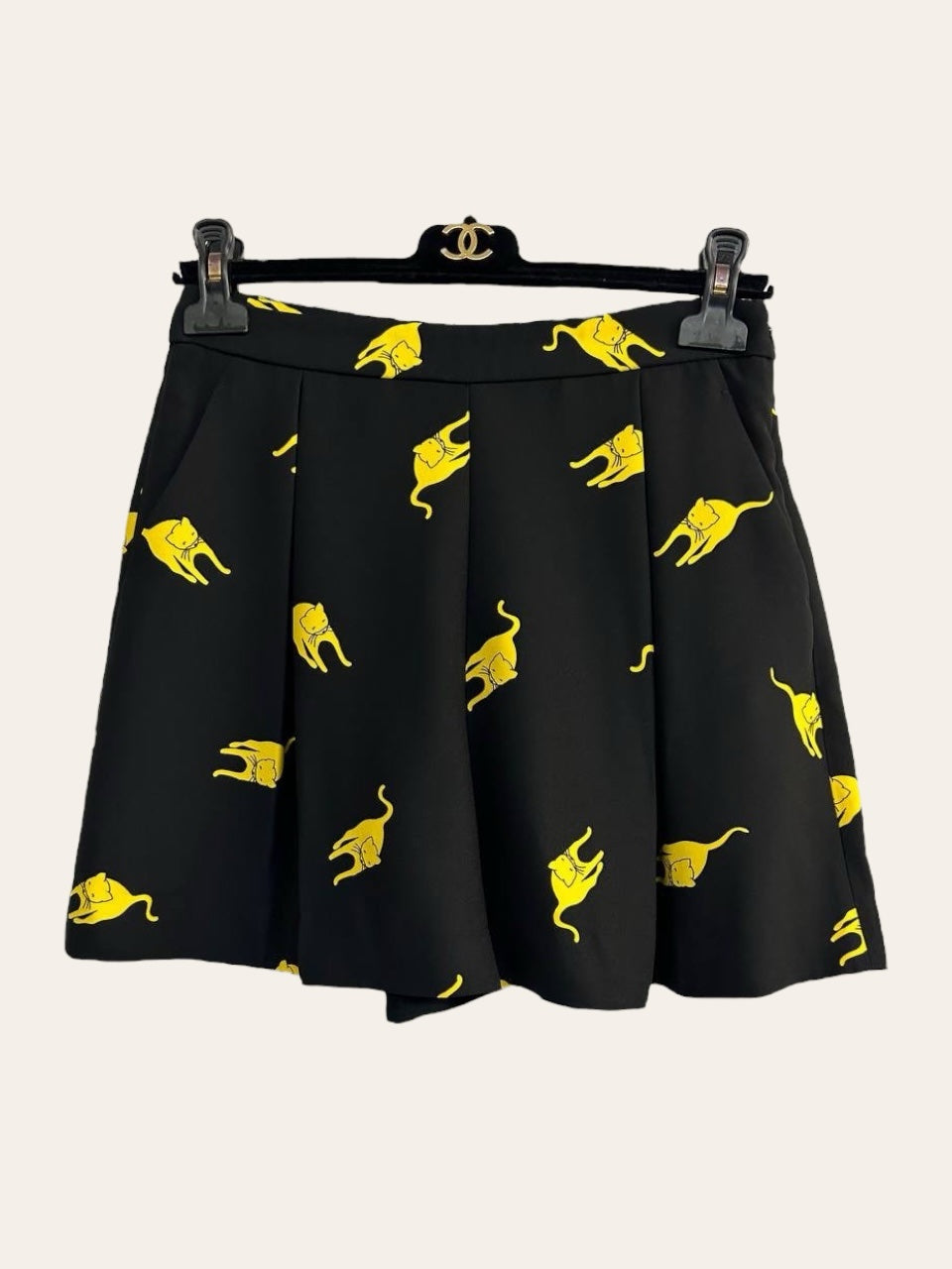 Miu Miu Shorts, photo 1
